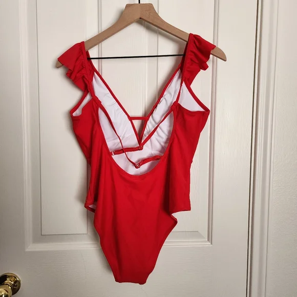 Cupshe NWT Red Ruffled One Piece - Picture 3 of 5